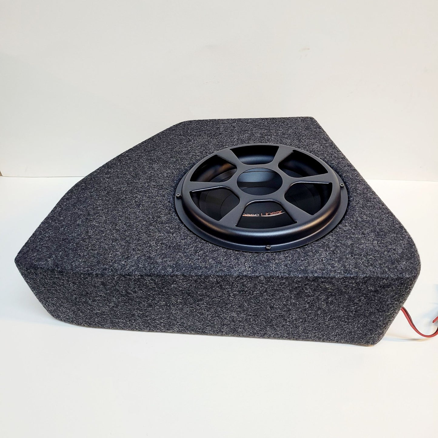 SUB f-500 • Auto-Subwoofer 100 Watt für Fiat 500 Kofferraum