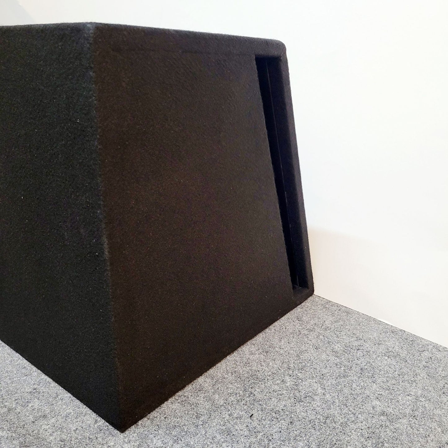 SUB 30XL• Subwoofer Leergehäuse für 30cm Tieftöner