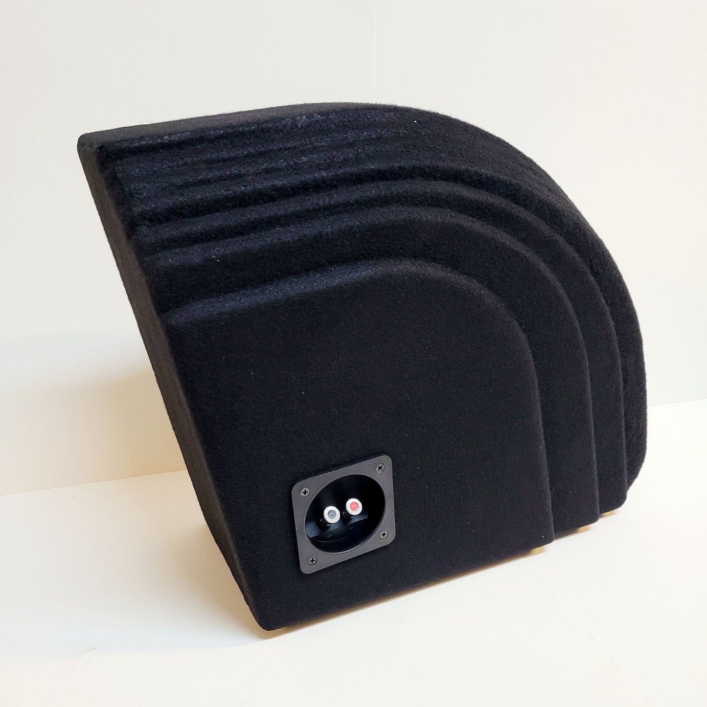 SUB e-91t • Auto-Subwoofer 200 Watt für BMW 3er E91 Touring